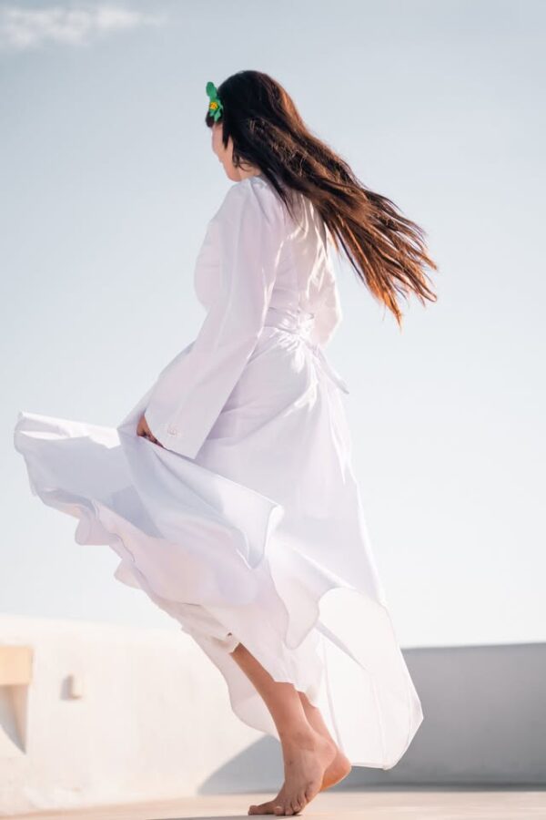 765338330_1056349006759889_1729878156025682717_n Robe Thalia