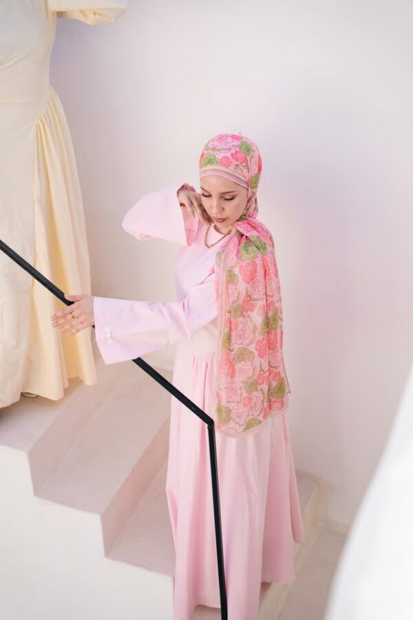 767067755_1602121611657763_8367461395931747090_n Robe Thalia
